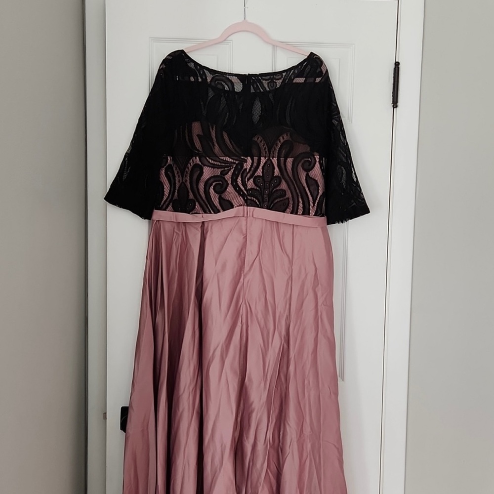 Beautiful pink & black formal dress. Velvet/taffeta-perfect, Size 20 never worn.